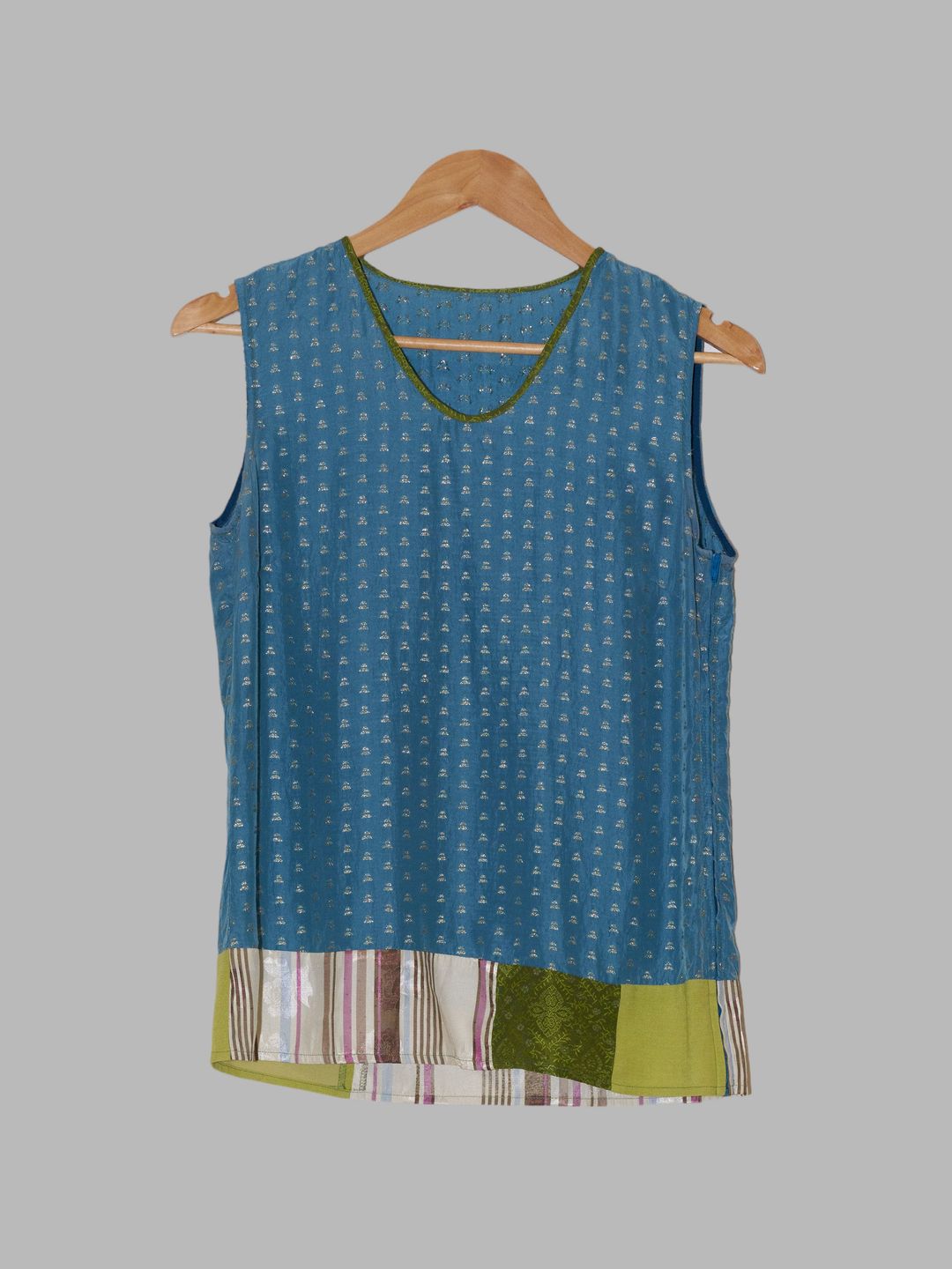 Ritsuko Shirahama blue patterned silk blend patchwork sleeveless top - 1 S by Ritsuko Shirahama in size XS from TOPS category