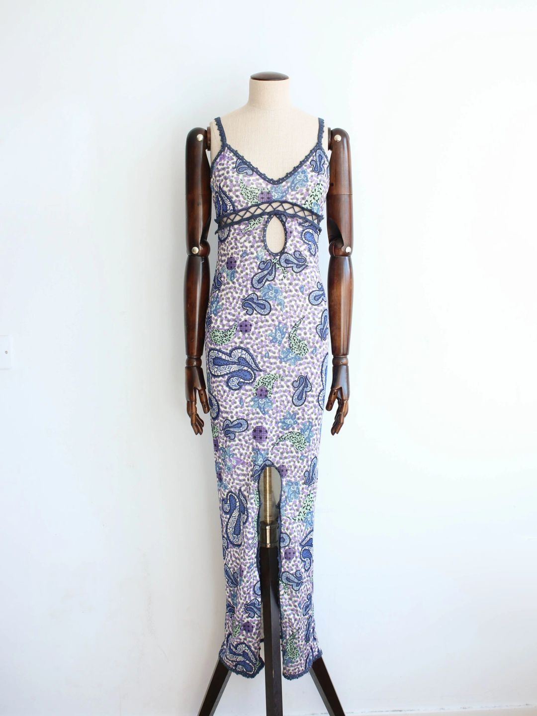 Thumbnail 057cdd0c-76b3-42b5-8d8d-1fb06fa288a1