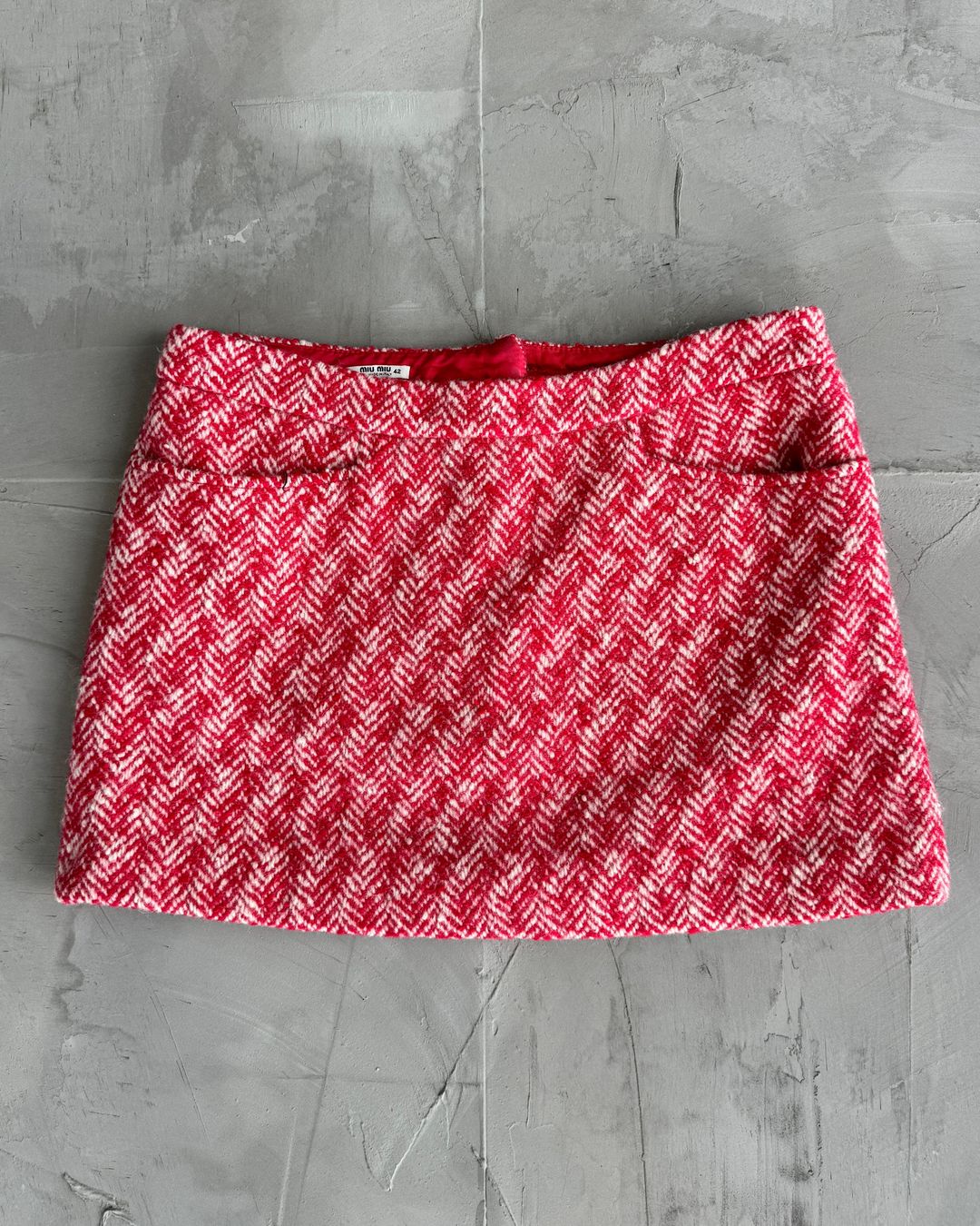 MIU MIU AW06 CHECKED RED PLAID WOOL SKIRT - M by MIU MIU in size EU 40 from SKIRTS category