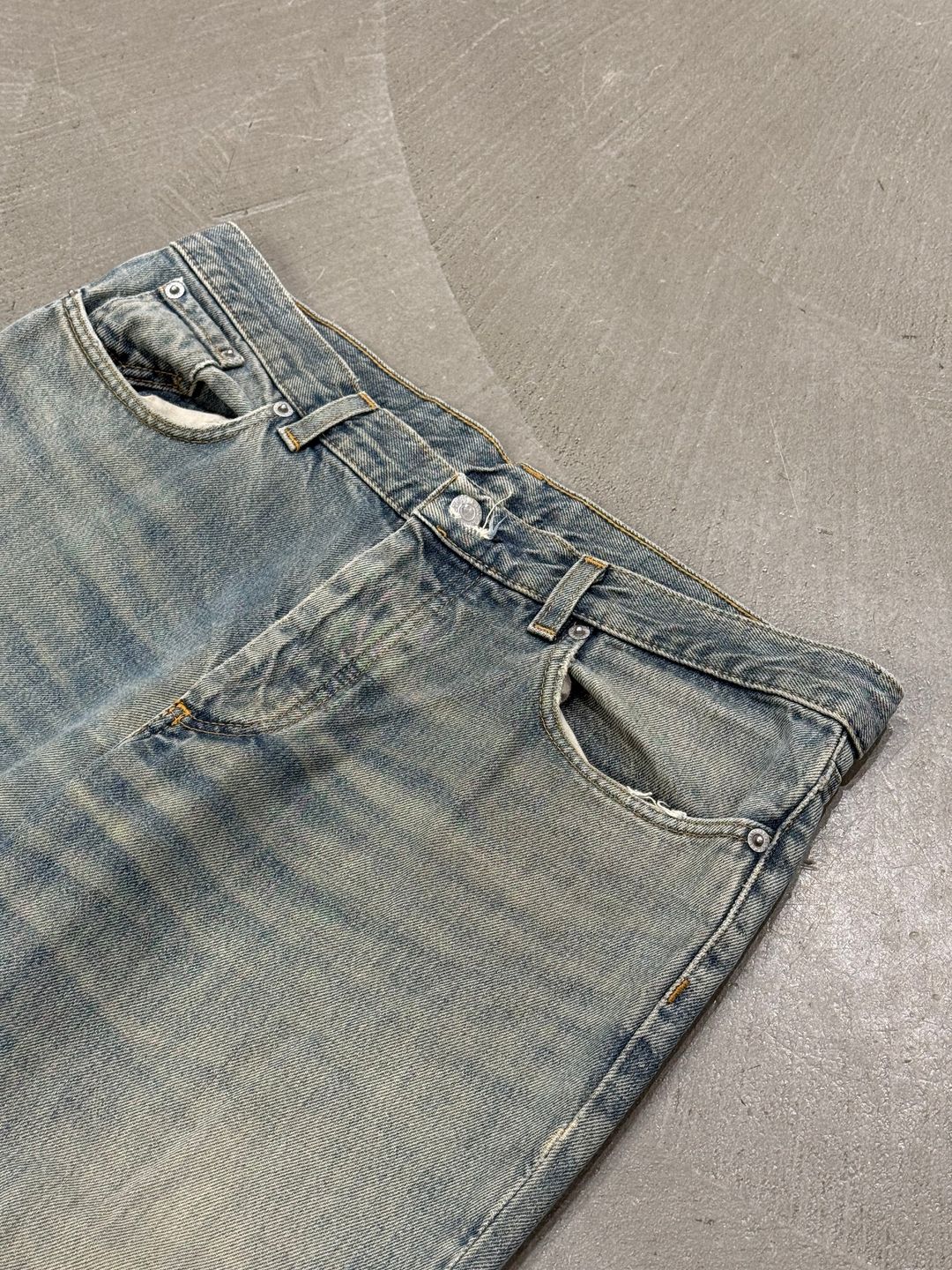 Thumbnail 3e9b02eb-9359-4e4d-b8d7-2dc22622ff02