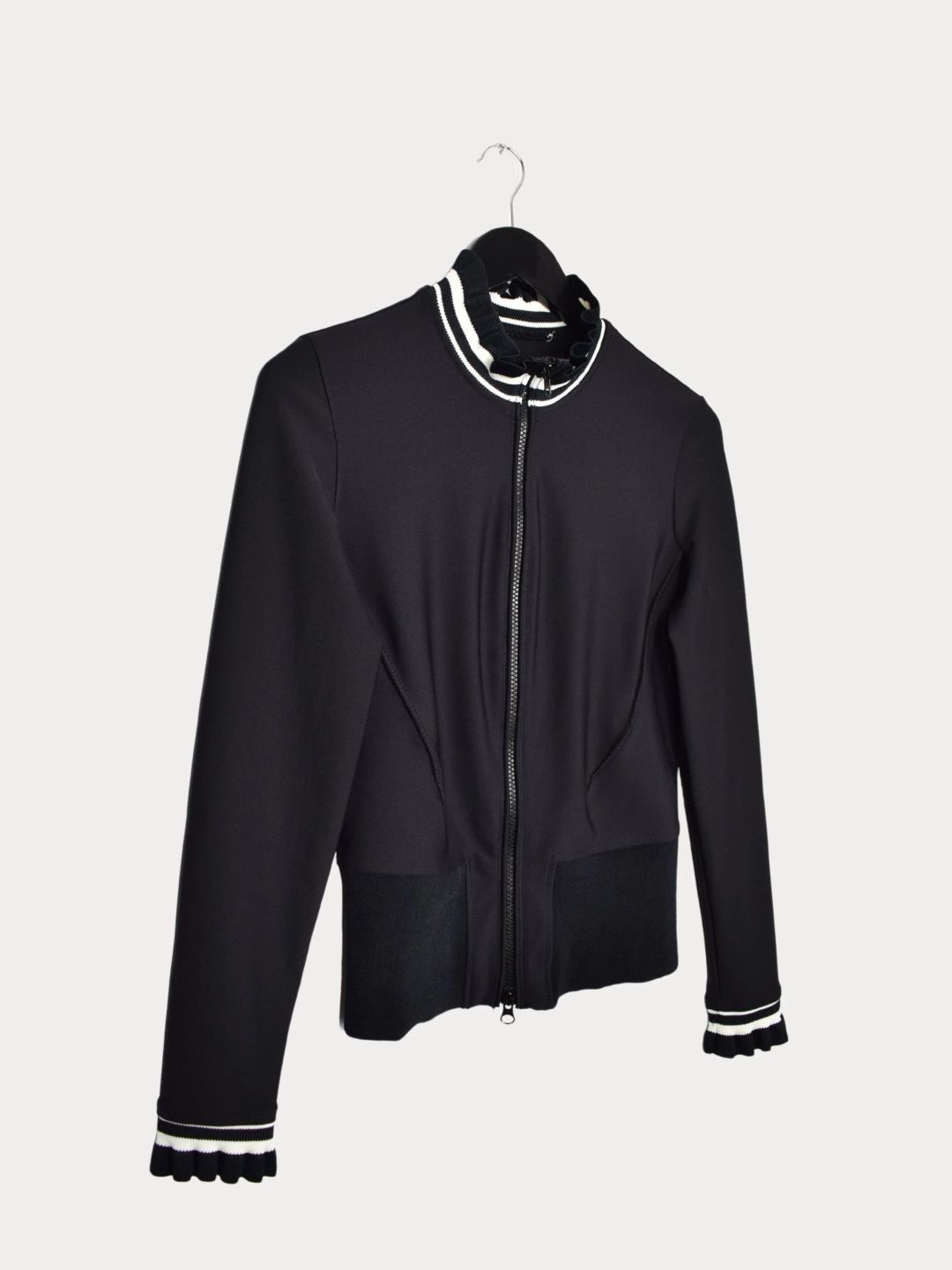 Thumbnail 6ee7655a-8a63-4b0c-a05f-f3c55b753c5f