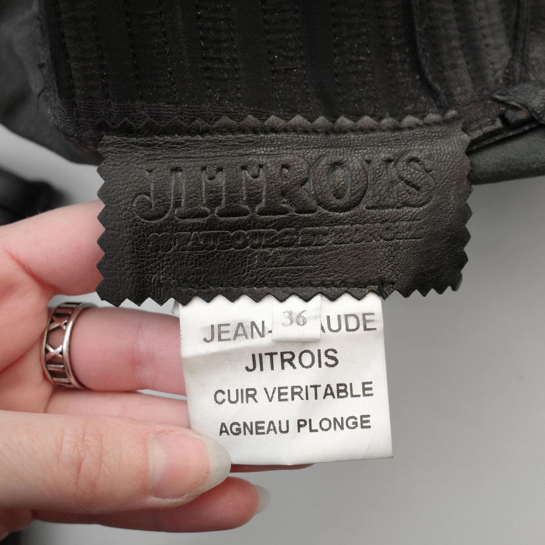 Thumbnail 6e455215-5c1f-4da9-864d-fe3257f0c8b5