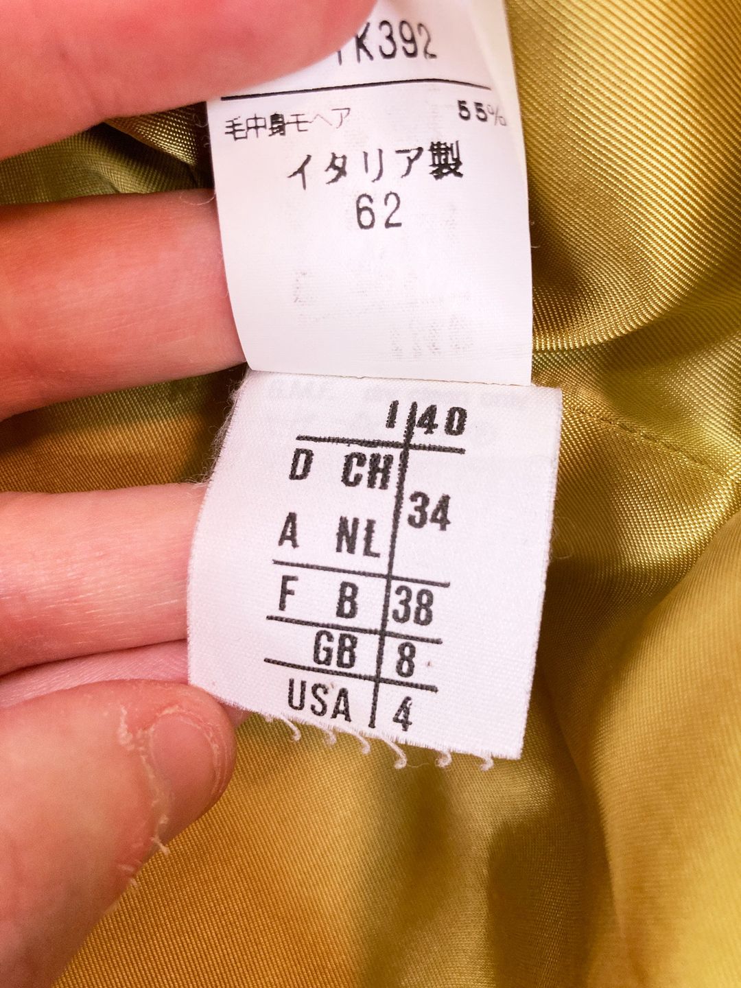 Thumbnail 37809808-f173-4c30-b1d6-1a8bf72c2d6e