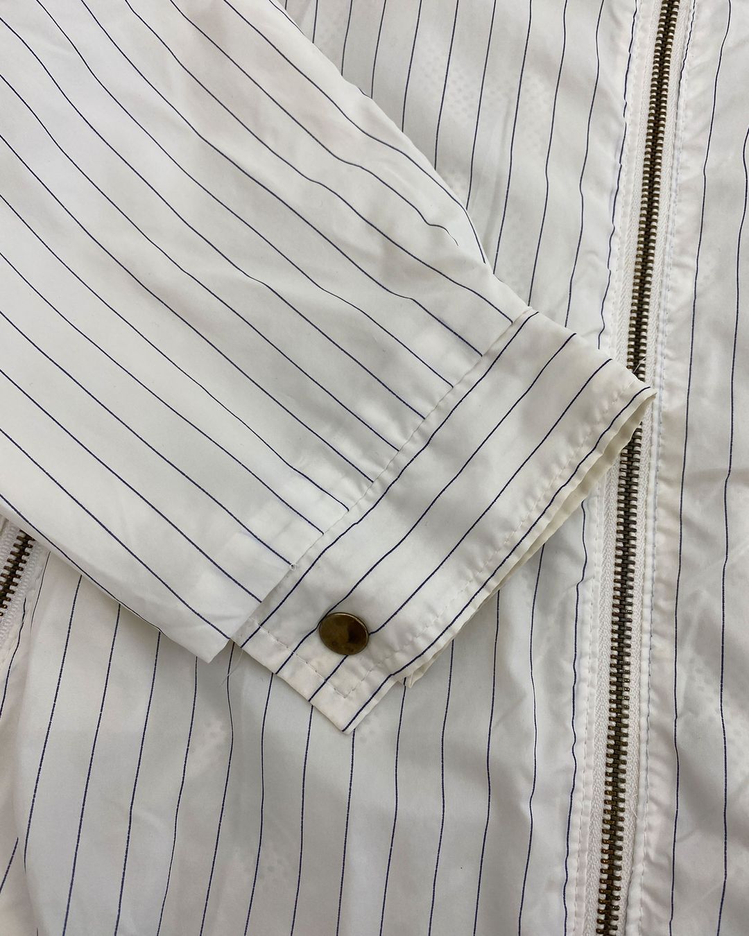 Thumbnail 0e4ce547-b8f0-4b00-93bd-616d3e698571