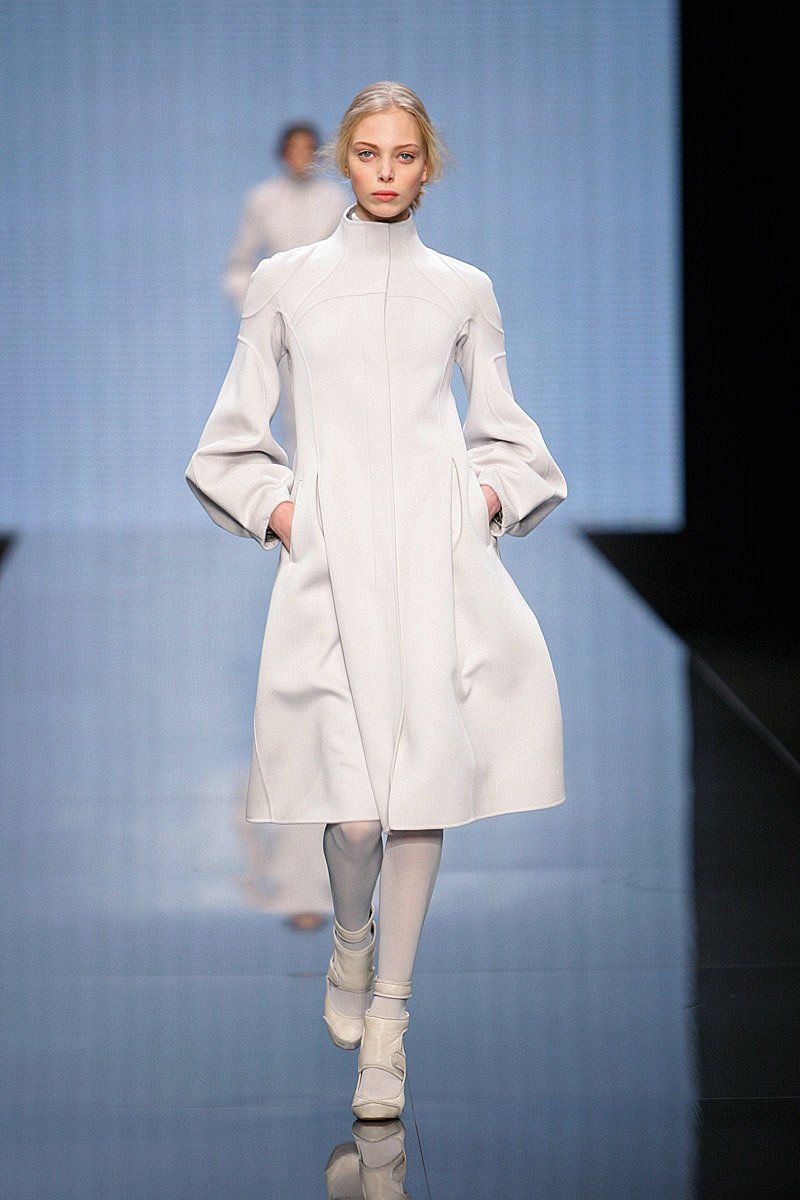 Celine AW 2008 runway ecru coat by Ivana Omazic by CÉLINE in size XS from COATS & JACKETS category