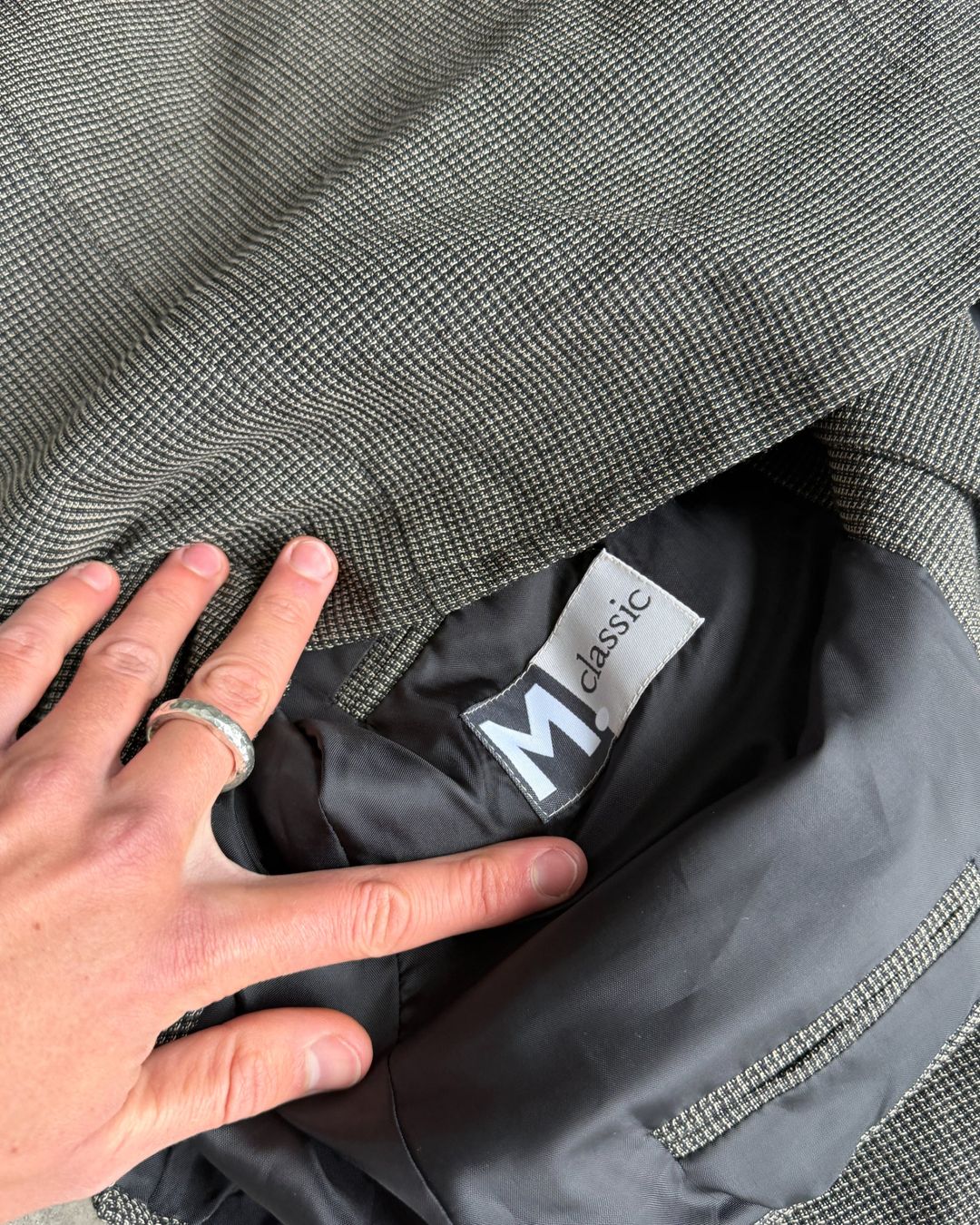 Thumbnail 7494205e-cef2-4d2d-9f00-a7b4609e6037