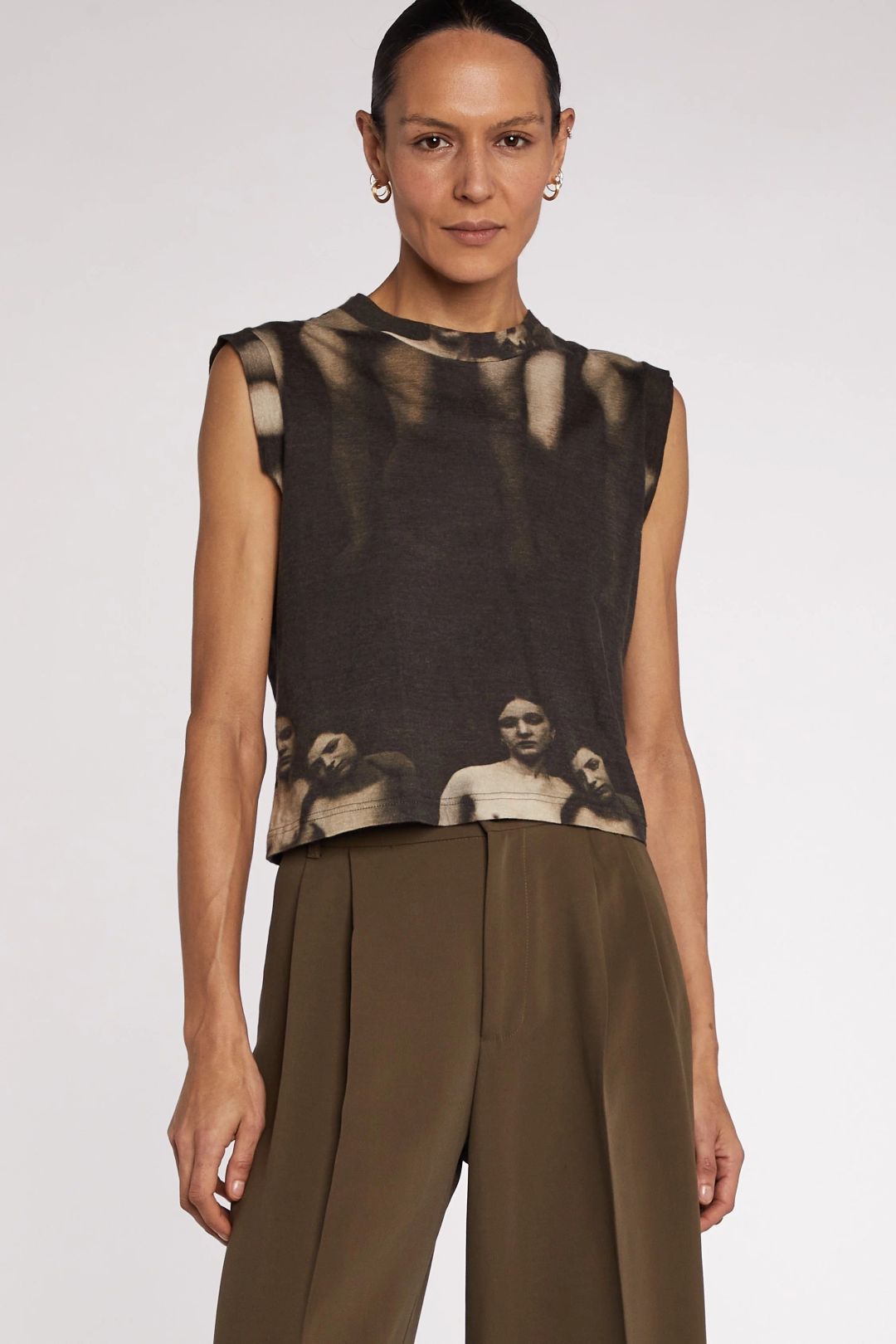 Alexander McQueen Lee Era T-shirt A/W 2000 by ALEXANDER MCQUEEN in size M from TOPS category