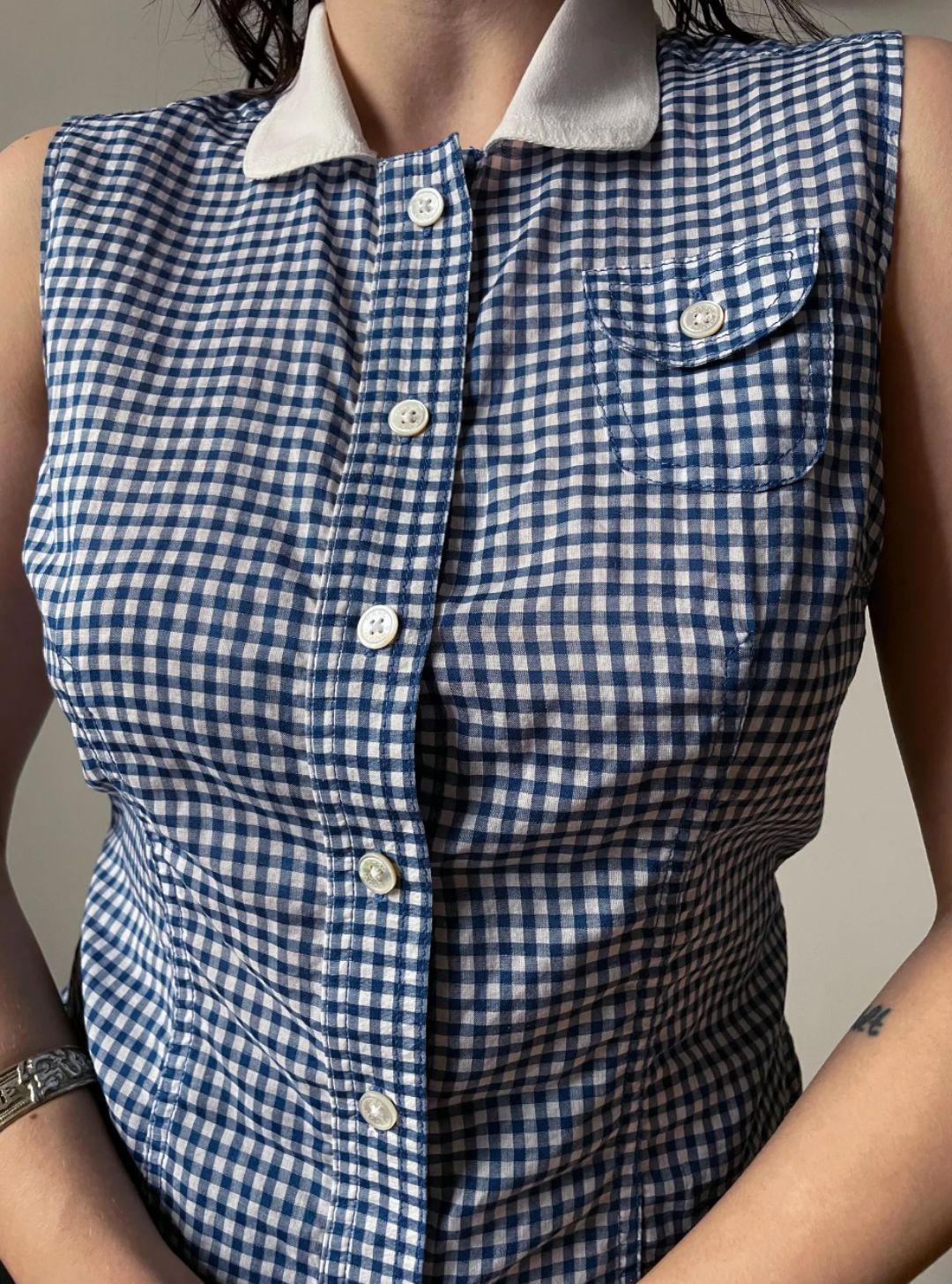 Early 2010’s Marc Jacobs blue gingham sleeveless shirt  by MARC JACOBS in size S from TOPS category