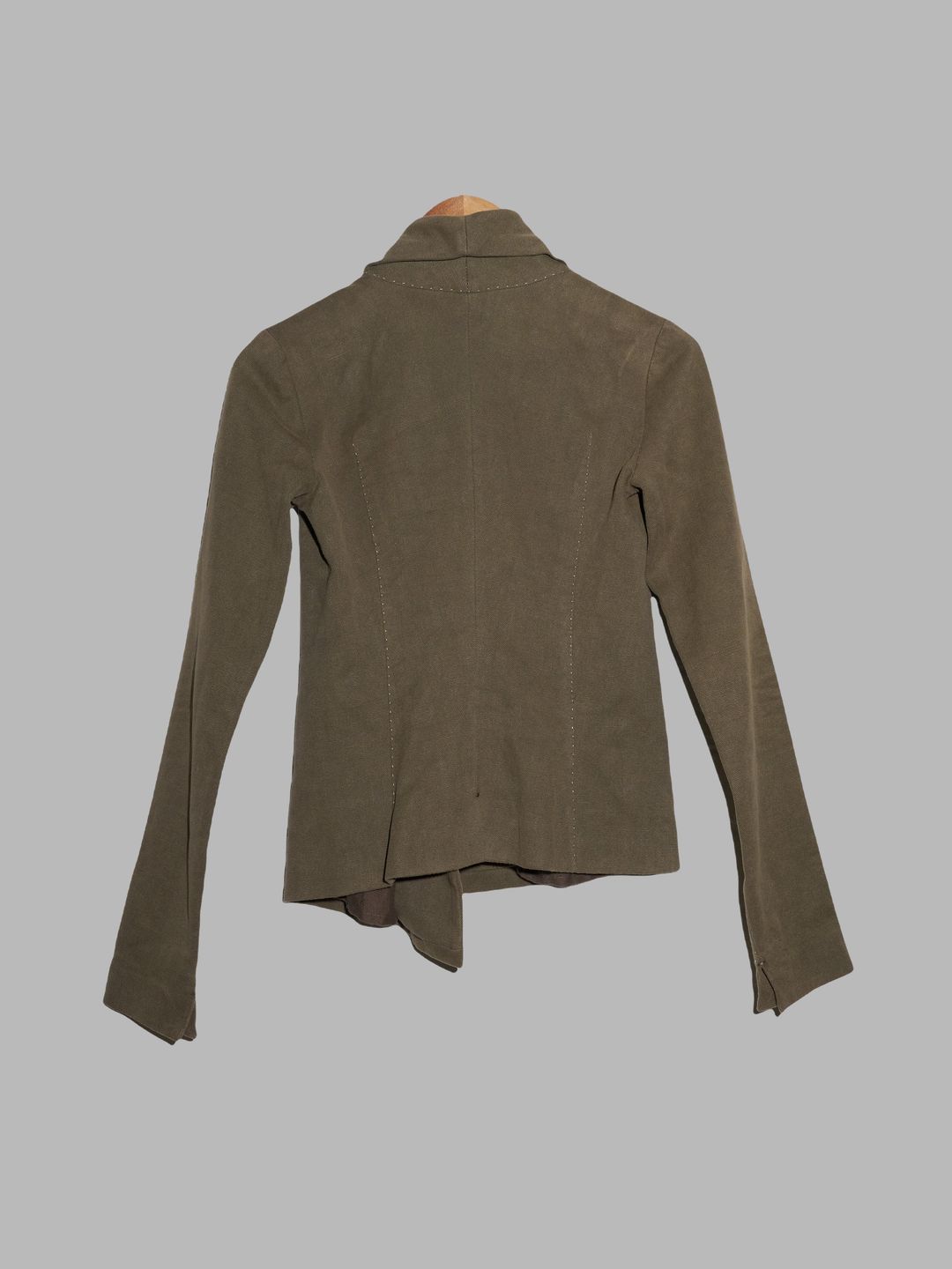 Thumbnail 0ebf2b7d-a690-46df-9b42-99c3b9b77de5