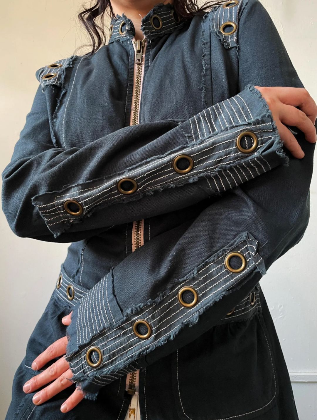 Thumbnail 35e3b5fa-2911-42de-bd27-3dffe8e7583e