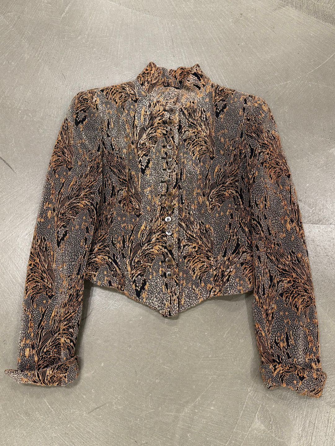 A/W1989 Giorgio Armani paisley brocade jacket by GIORGIO ARMANI in size EU 44 from COATS & JACKETS category