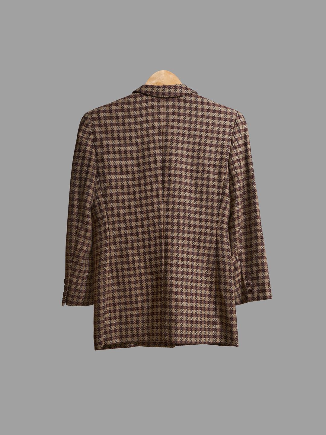 Thumbnail 0ee87ee9-b0c3-4402-8328-8cc4535f50f0