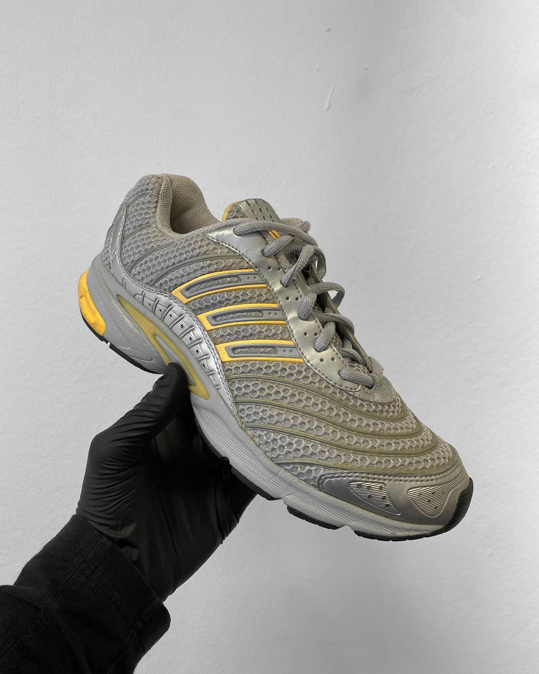 Adidas 2006 Striped Mesh Sneaker Grey Yellow by ADIDAS in size EU 38 from SHOES category
