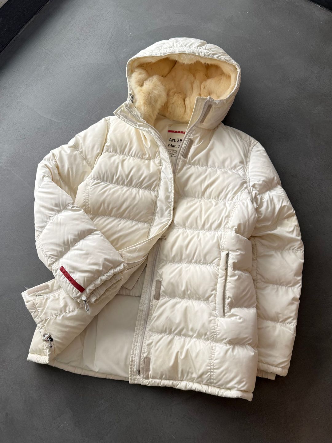 Thumbnail 7810d14f-4764-4693-acf2-0b373c7b43a8