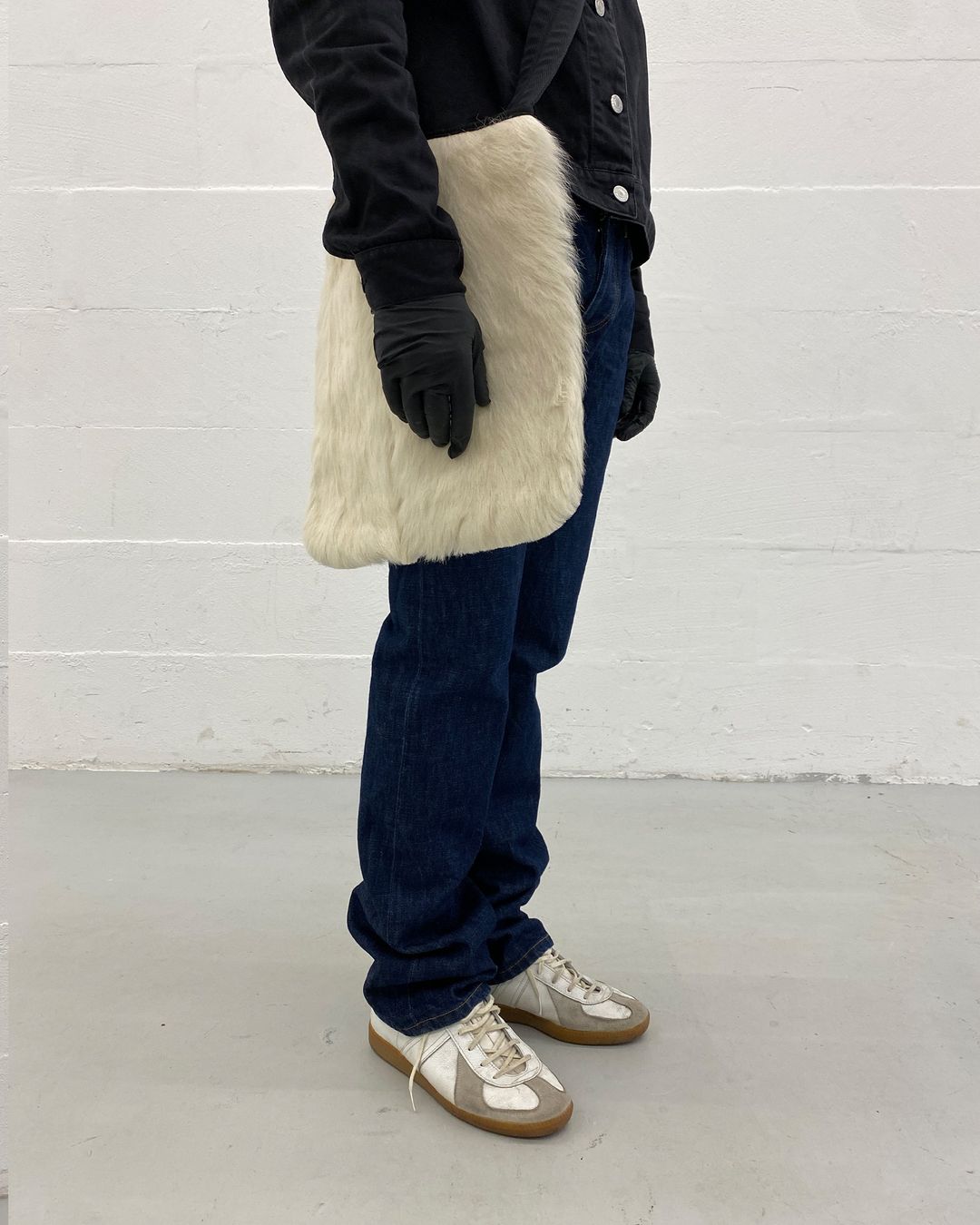 Thumbnail 696a7967-08a8-460b-abd1-6bf9b77c9115