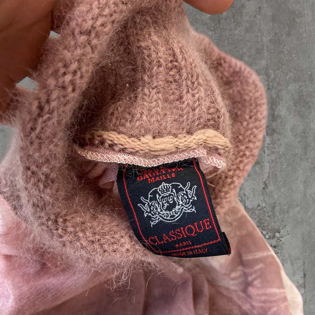 Thumbnail 4460b5cb-52a0-4819-b2fd-582b85ac7f86