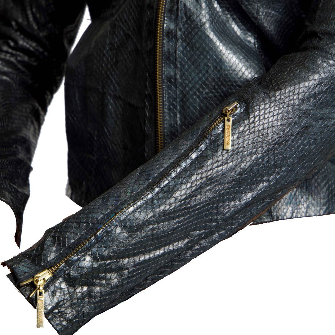 Thumbnail a1cf2de0-ce7a-4856-bd77-5664417f4e4f