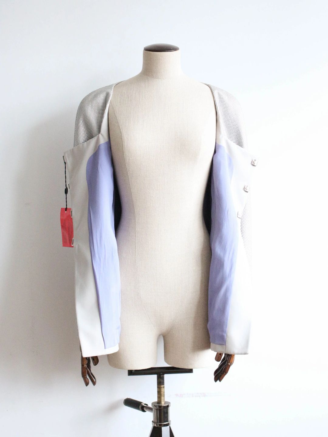 Thumbnail 45366121-6284-4ee7-b653-6839810274d6