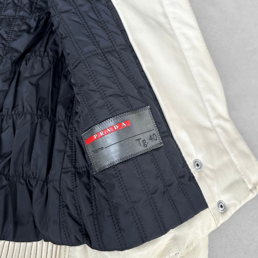 Thumbnail 77c52a61-da10-4716-9e67-9c0df19fc06a