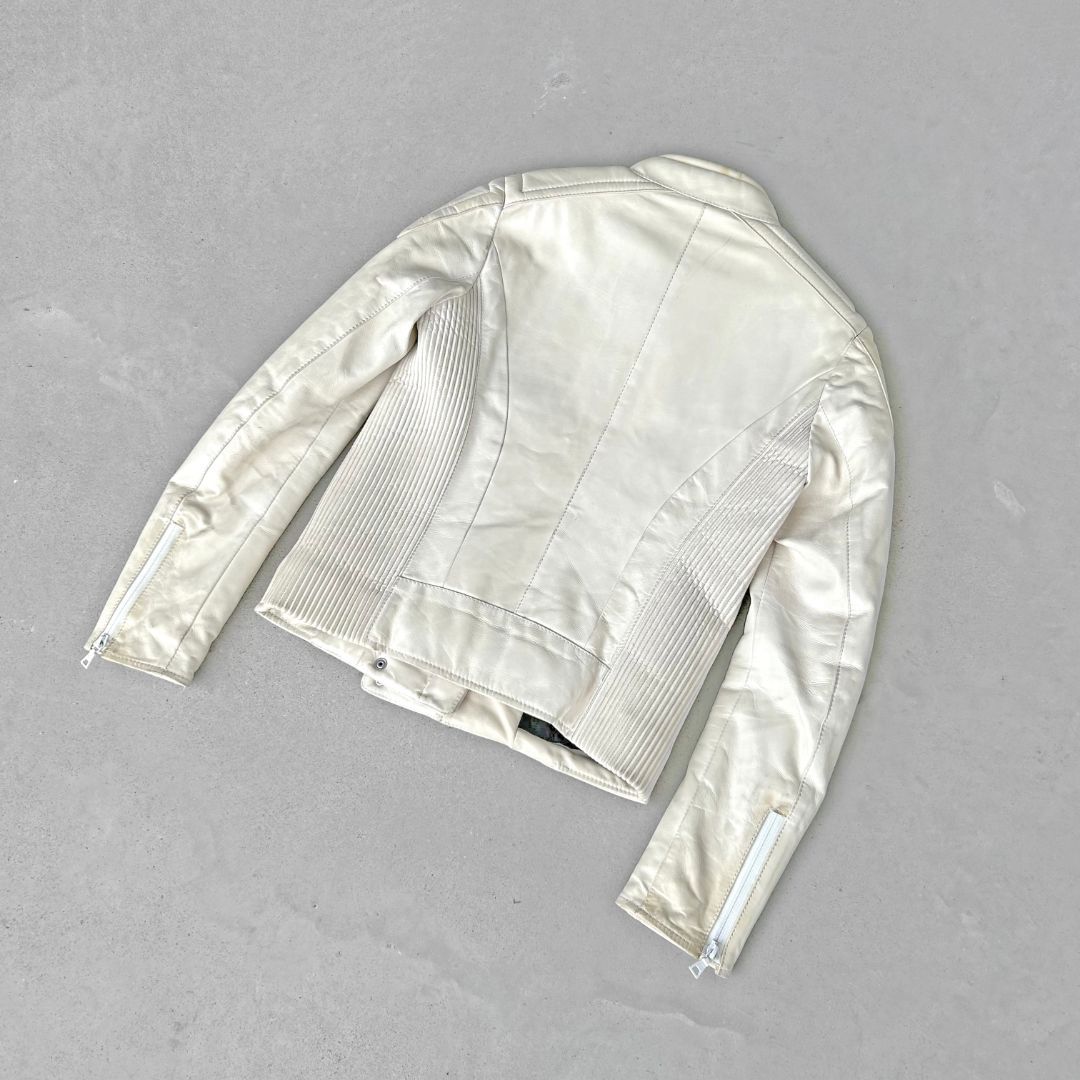 Thumbnail 7b490a85-be06-4bb4-9650-f9aa2f56b6fd