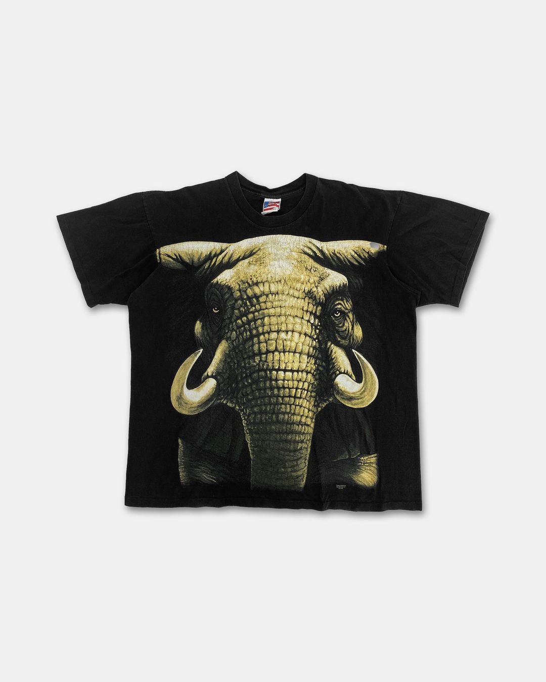 Vintage 1994 Big Elephant Graphic Single Stitch T-Shirt Black by Vintage in size XL from TOPS category