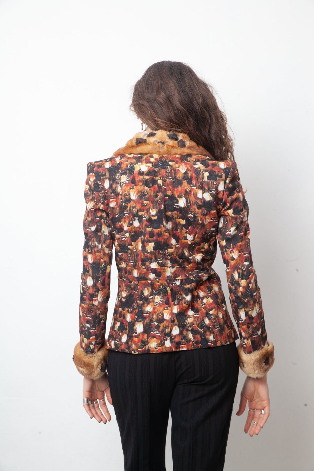 Thumbnail 111d45fa-7034-4727-89cd-57f1e53d4843