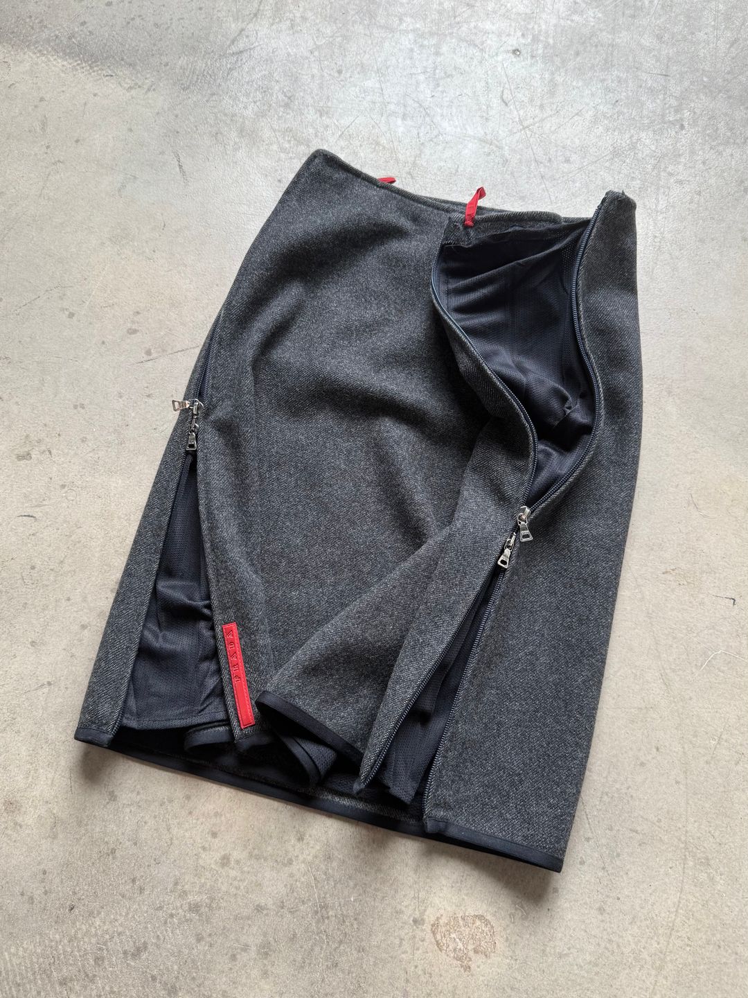 Thumbnail 853032ce-a353-4a2a-8302-9fc0b4502147