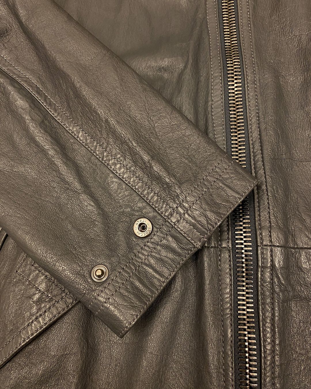 Thumbnail 7e9a0550-2a3e-427f-9b1d-33a52f0c41e2