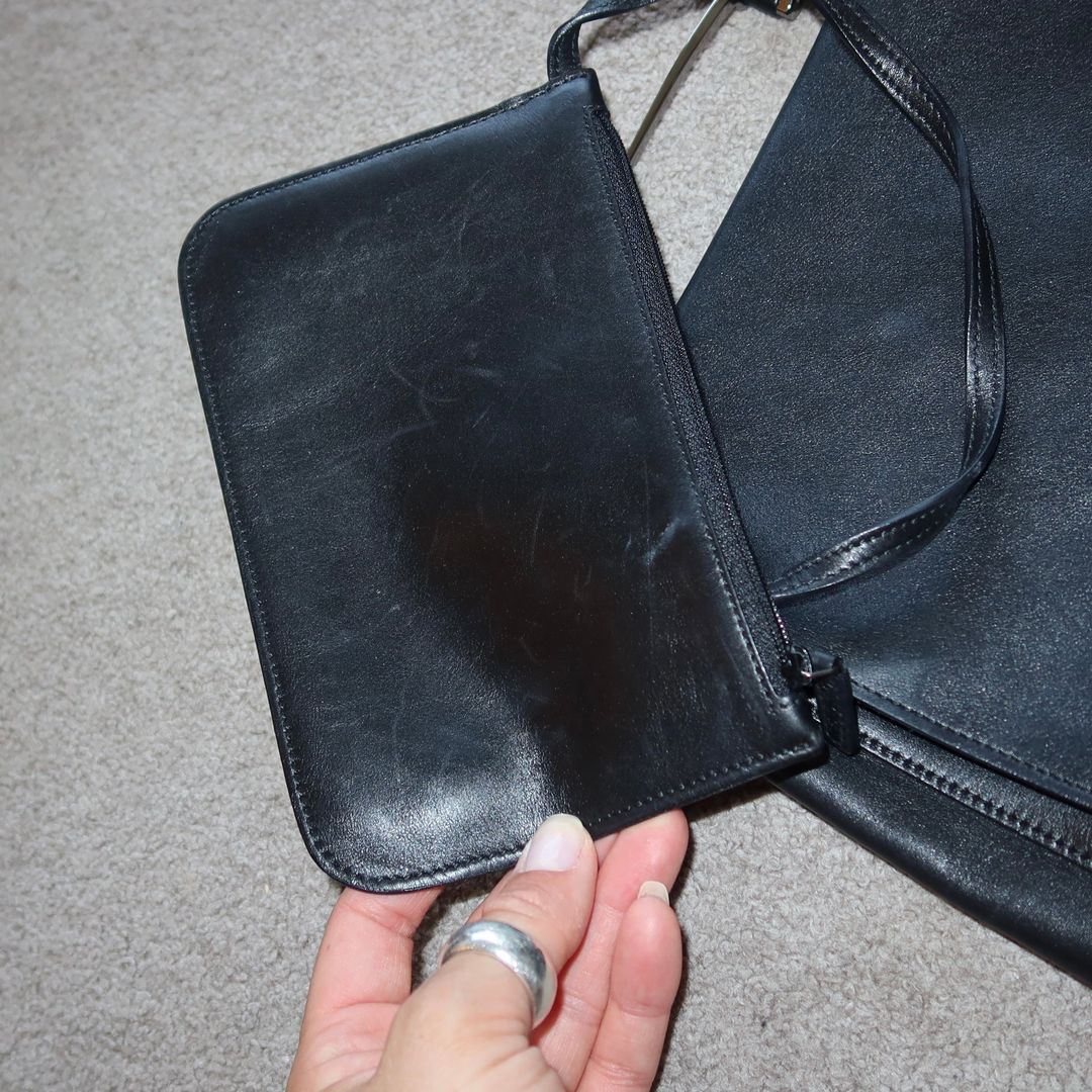 Thumbnail 86bc7415-df3f-423d-b33d-418556f96b07