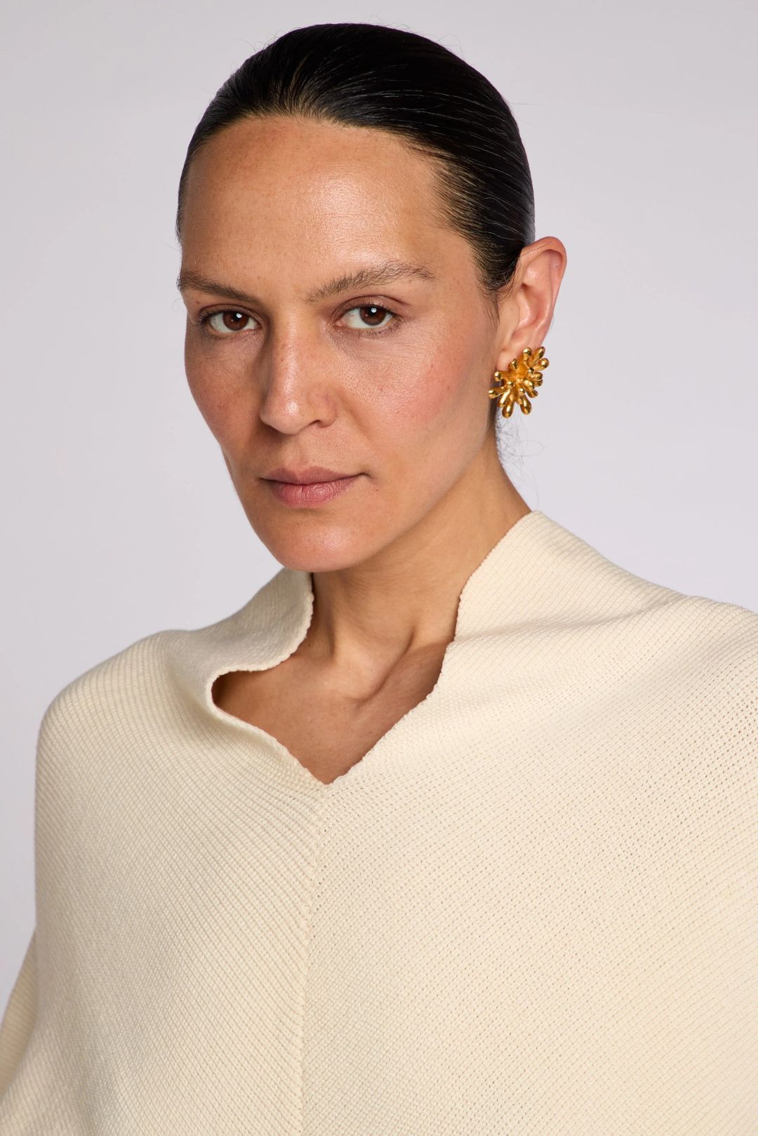Christian Lacroix 1990s Anemone Earrings by Christian Lacroix in size ONE SIZE from JEWELLERY & WATCHES category