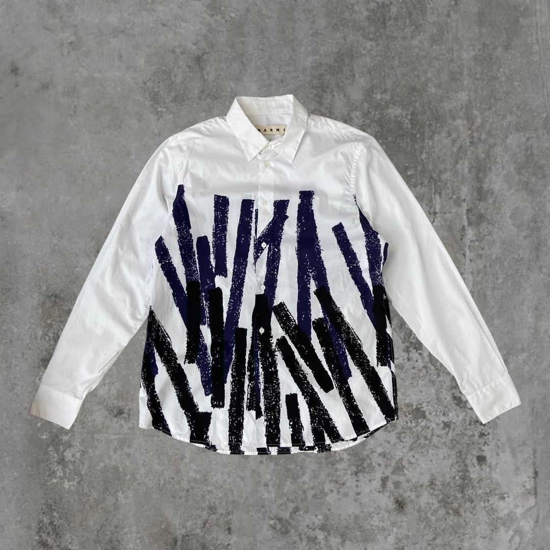 MARNI ABSTRACT PRINT WHITE SHIRT - L/XL by Fazed by Finn in size XL from TOPS category