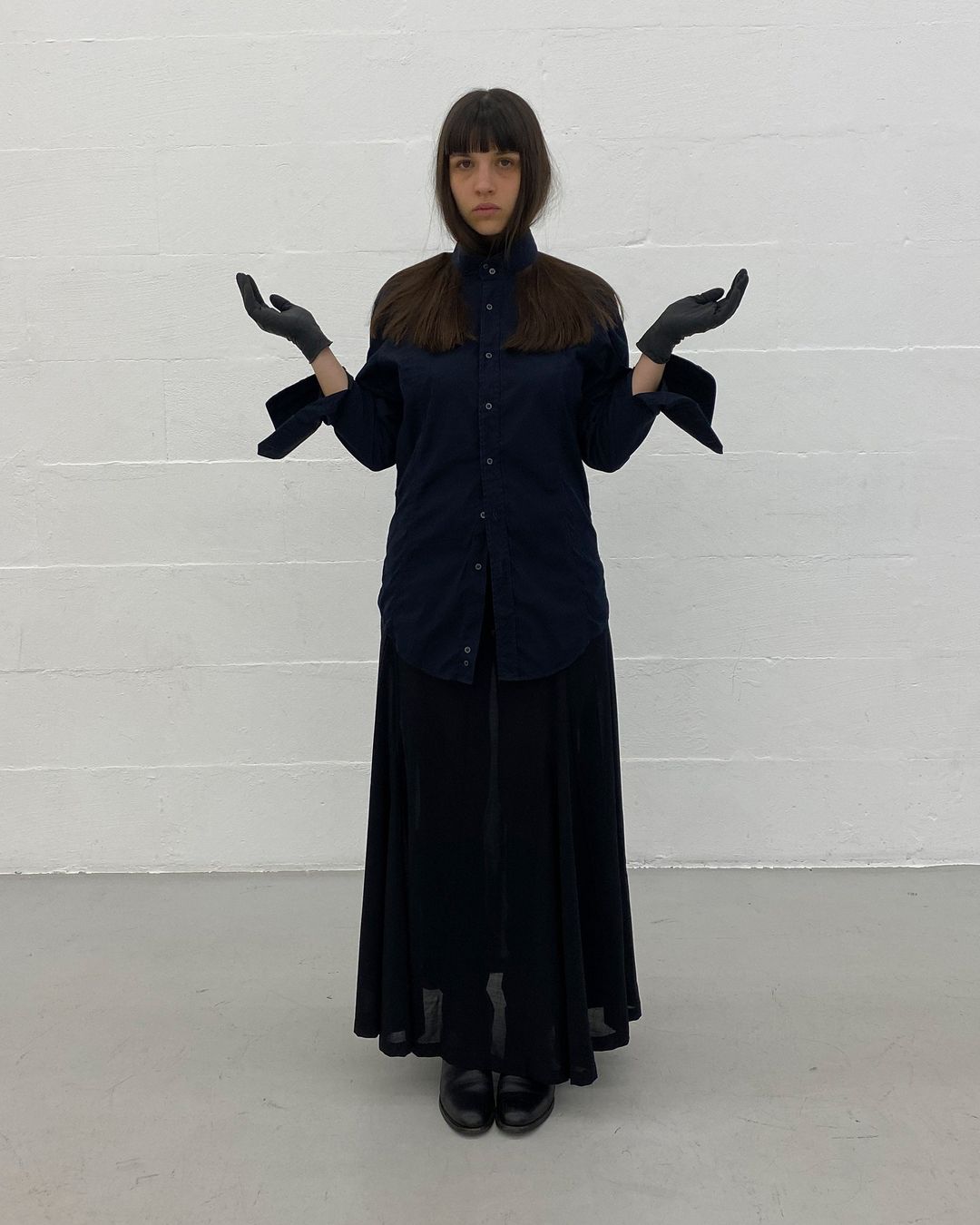 Gucci by Tom Ford 2000s Slit Collar Shirt Black Navy by TOM FORD in size L from SHIRTS category