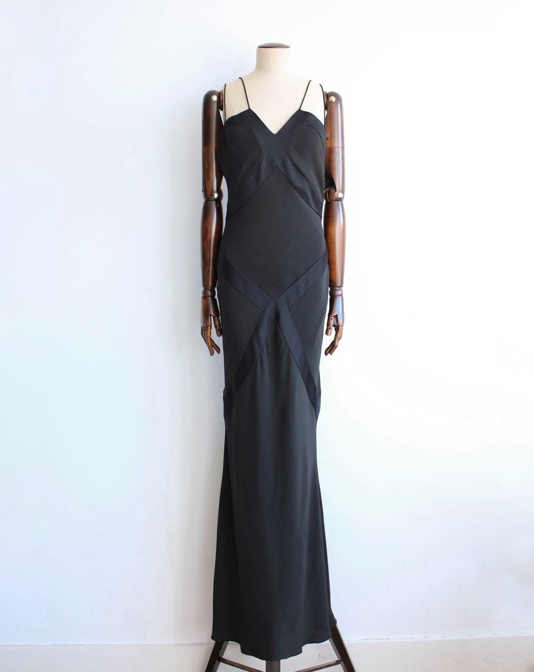 Alexander McQueen c.2006 Black Panelled Gown with Low Cut Back by ALEXANDER MCQUEEN in size IT 42 from DRESSES category
