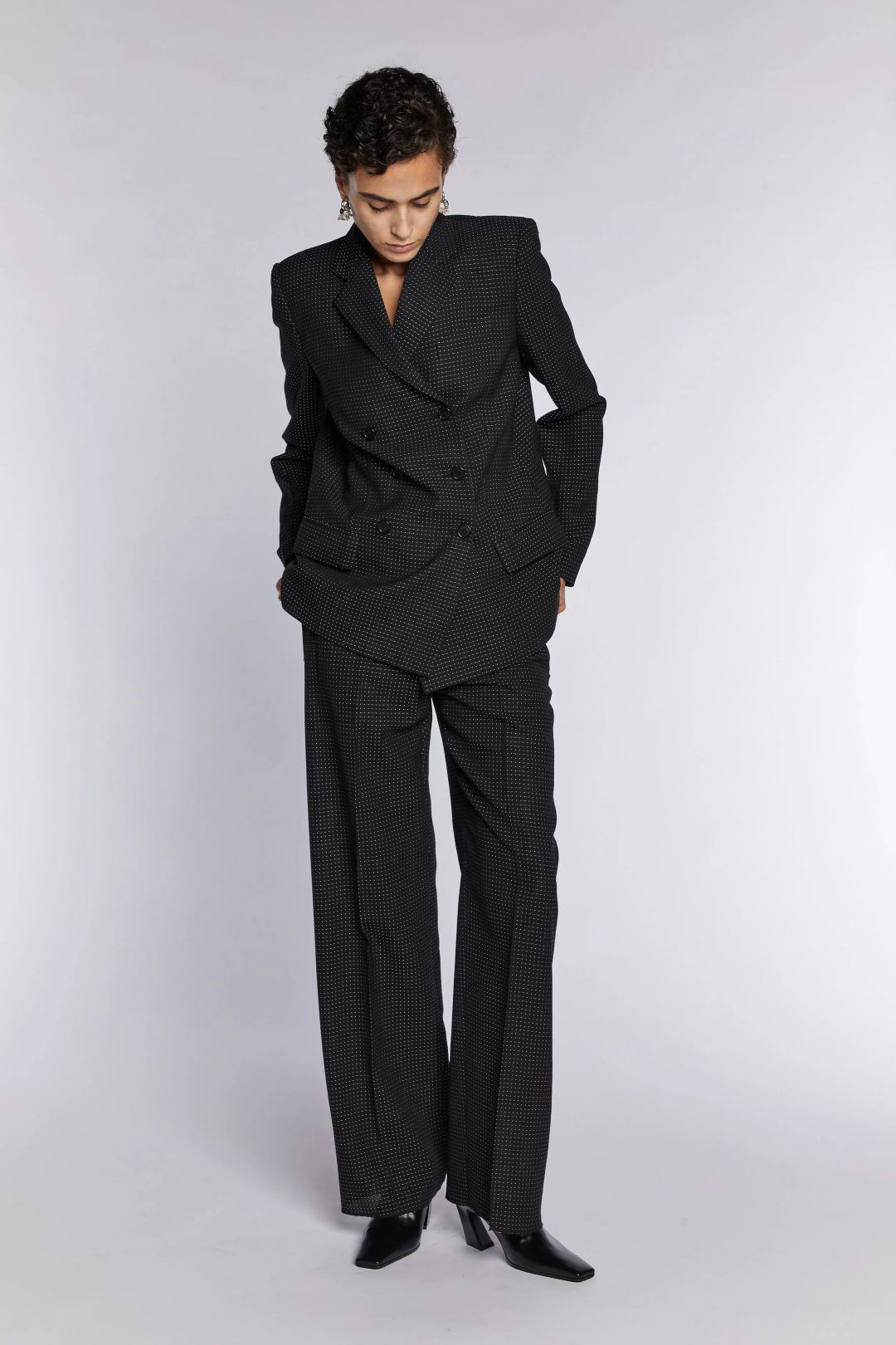 Thumbnail 213858a9-3788-44ae-a3f5-ec174c37815b