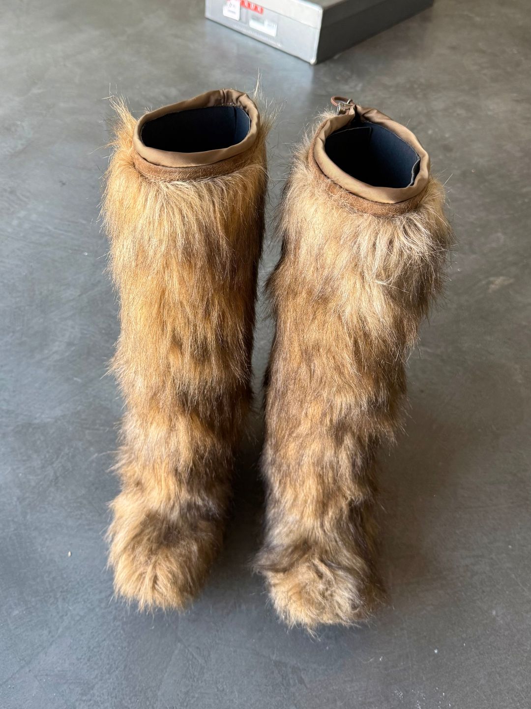 Thumbnail 18b75fd6-100b-46ba-8384-32b29438a176