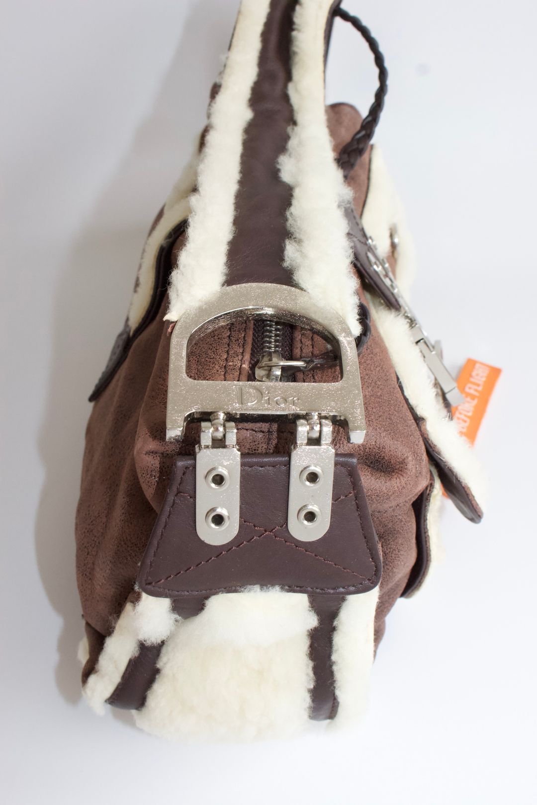 Thumbnail 084ba05e-4865-4ac9-b86d-734bb53e6eb8