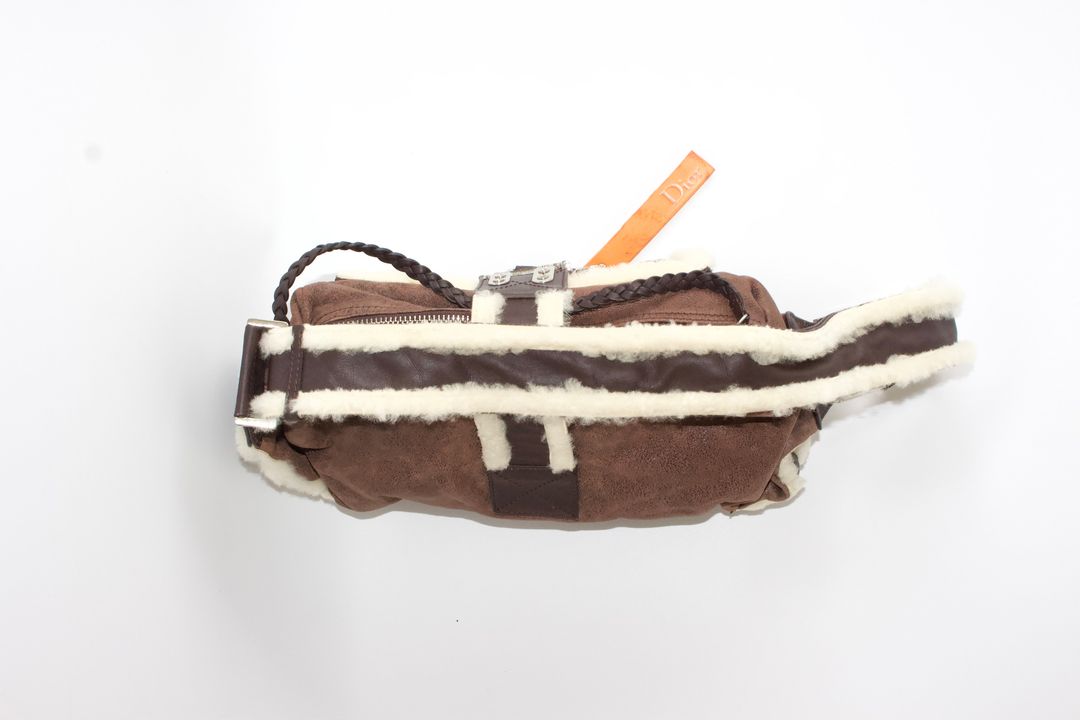 Thumbnail a96c7649-a0f7-4def-9776-6f7cf4cc81b9