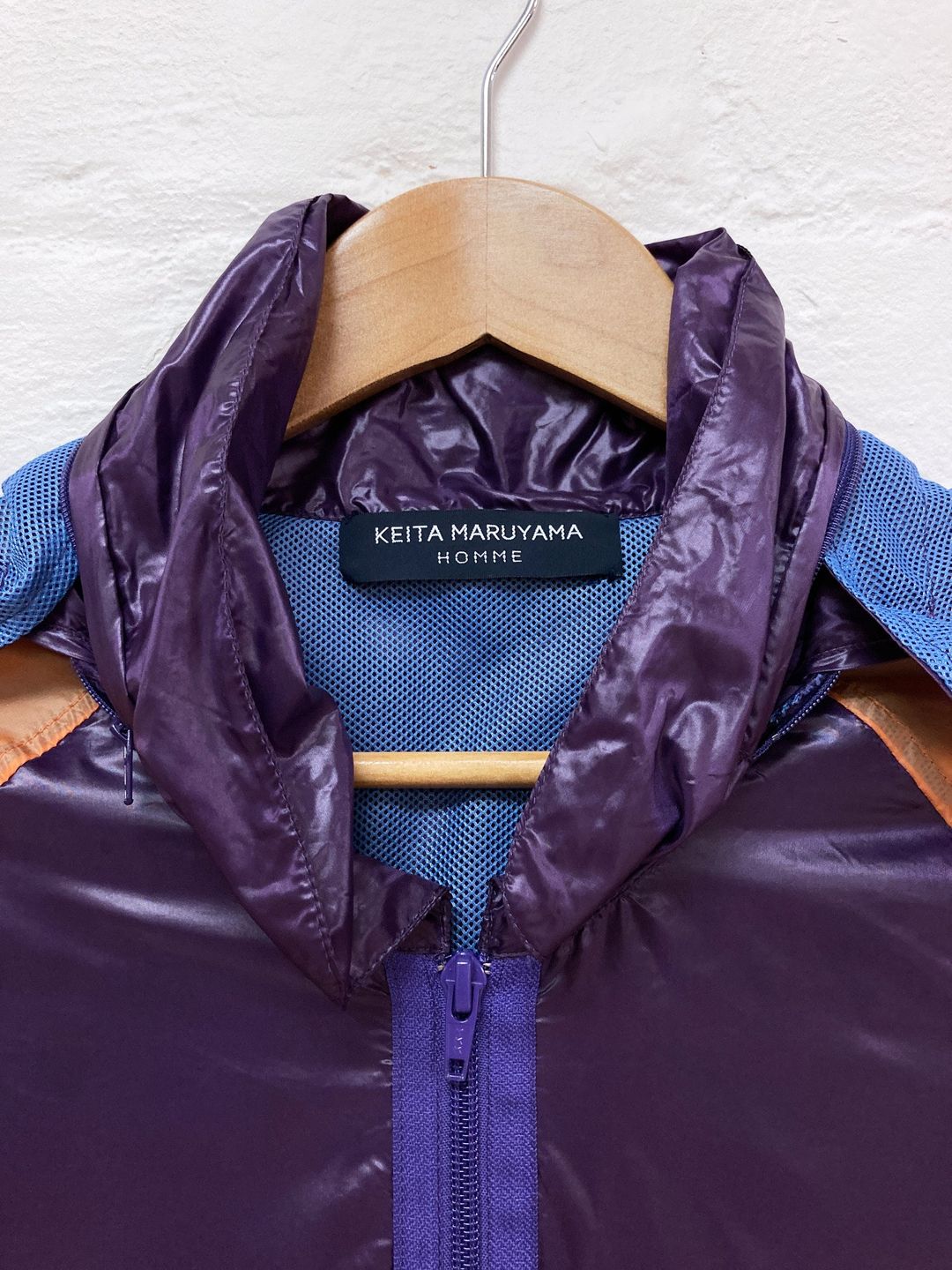 Thumbnail 8b12e49c-9b75-4ed9-8851-f15fffbdedb9