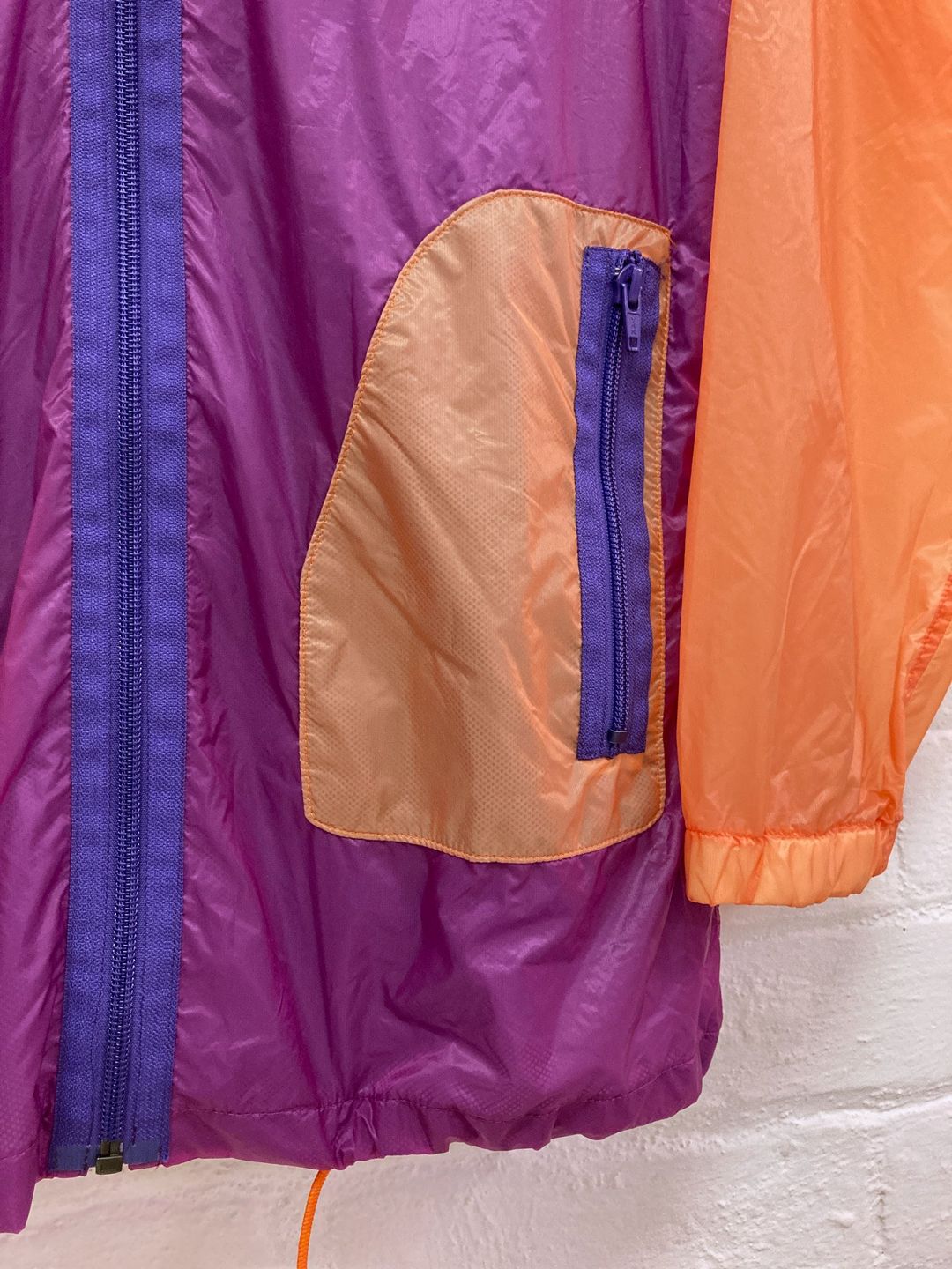 Thumbnail 42228817-21dc-4ffd-ba6f-6b53fc6f3039