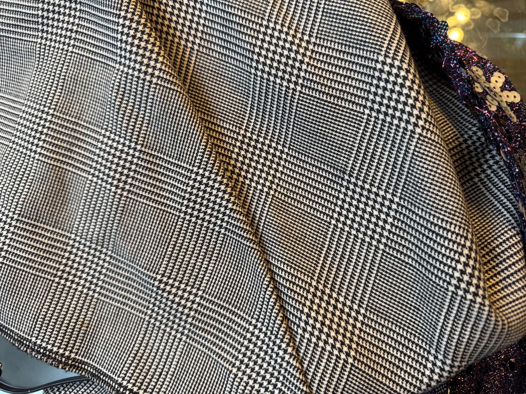 Thumbnail 34cf1074-58e5-46d7-8897-5863b52e0edc