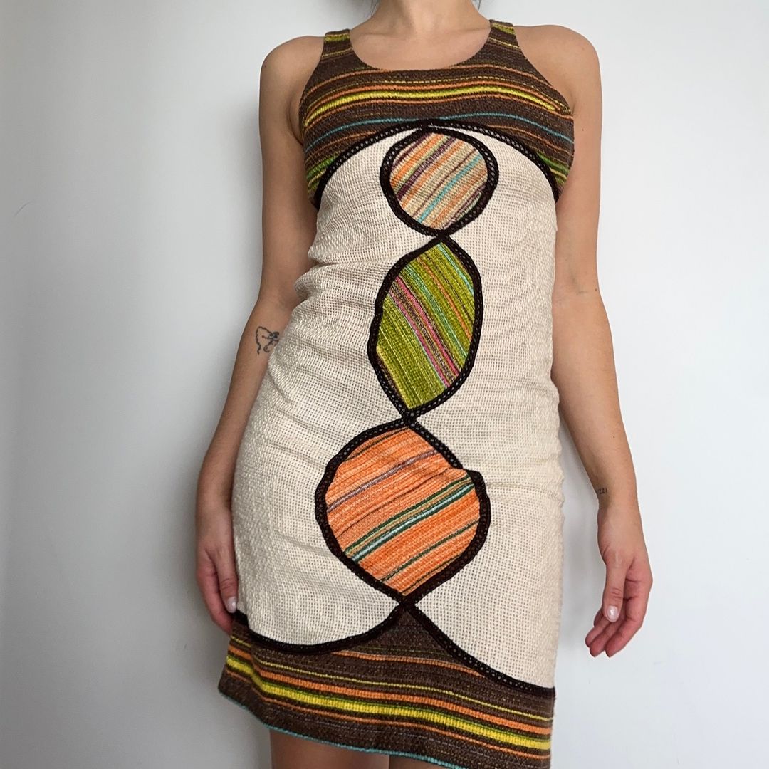 Thumbnail 0e8809c0-f71f-4981-b9b2-a00d8bc4989c