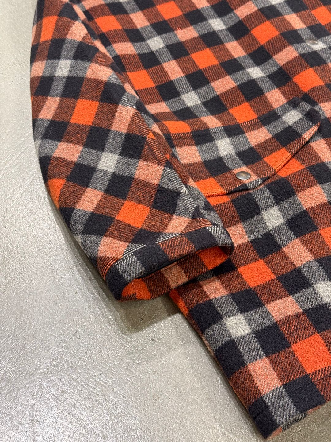 Thumbnail 232e012d-6037-49a4-9f42-2e71381094bf