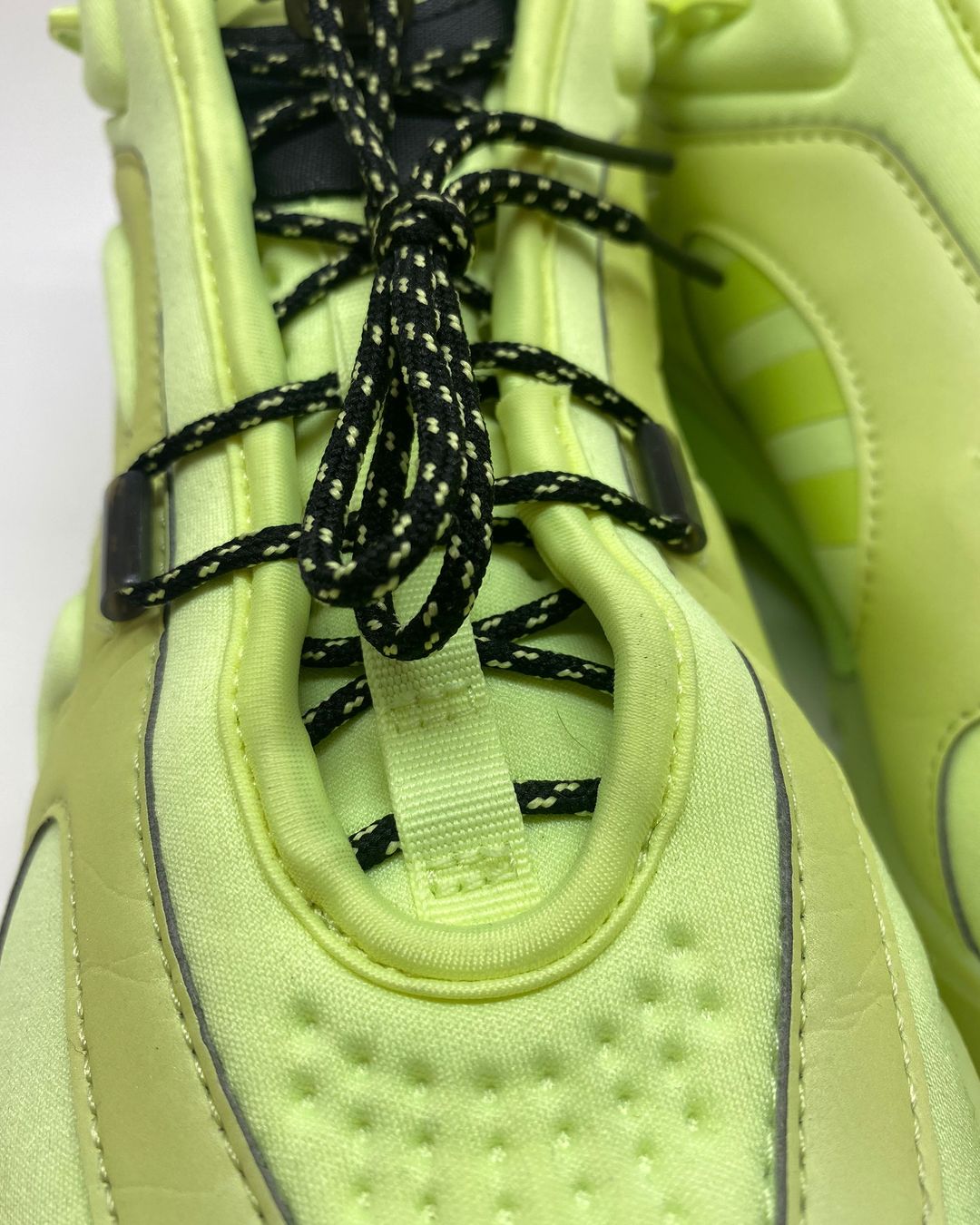 Thumbnail 33dabece-b163-4057-888c-aeea4d255632