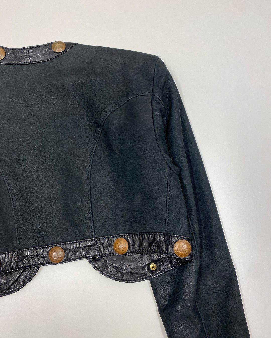 Thumbnail 15e0acc0-9087-4c95-8f86-e18dfab472de