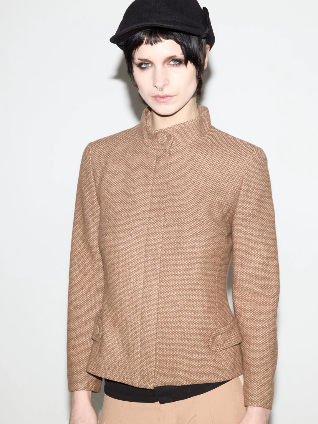 Thumbnail 03ffdbb8-6239-40b4-ac83-88e1d419a593