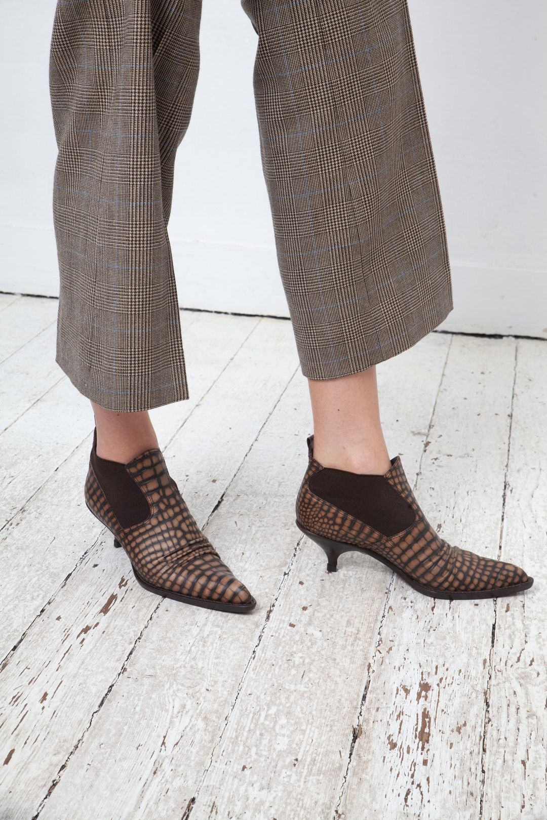 Miu Miu 2000's brown croc embossed leather ankle boots size 36,5 by MIU MIU in size EU 37 from SHOES category