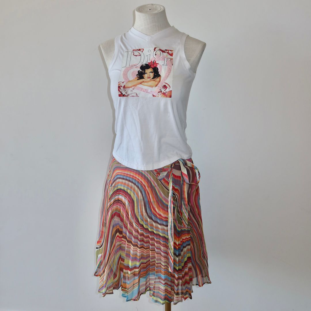 Thumbnail 051b04f8-ea3a-4d6c-a197-e3c8dc94e157