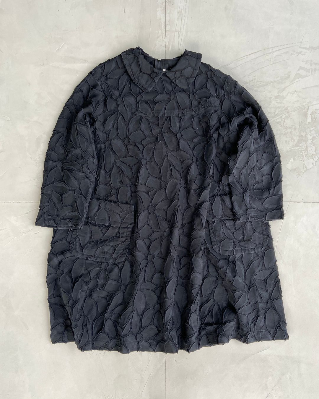 COMME DES GARCONS AW2016 FLOWER LACE PULL-OVER - M by COMME DES GARÇONS in size M from COATS & JACKETS category