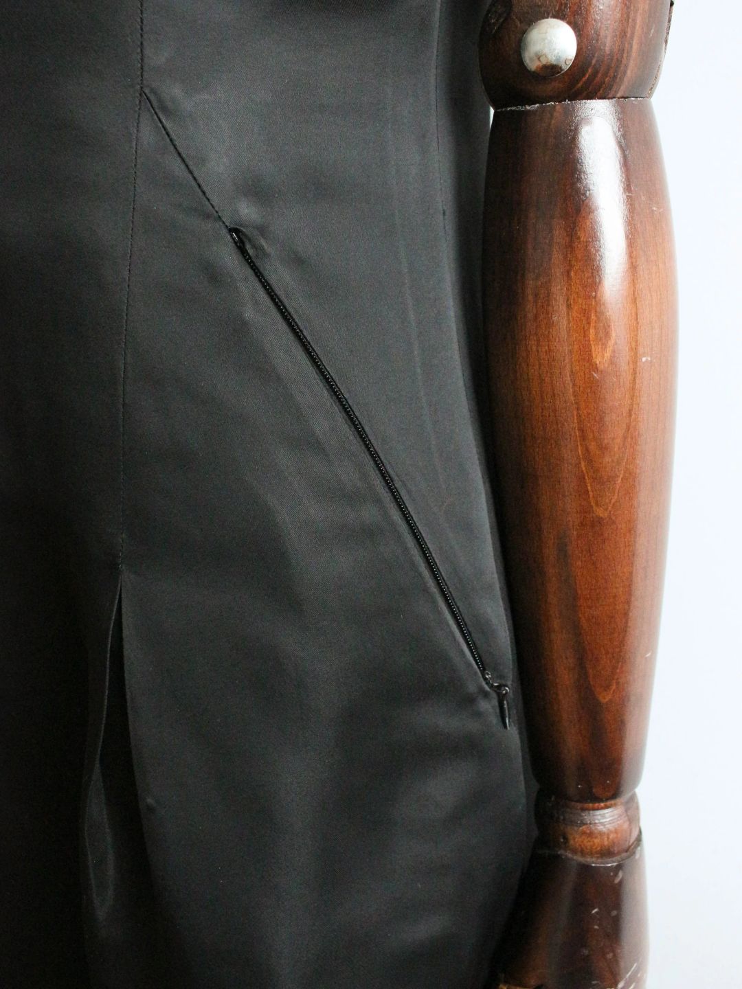 Thumbnail 15716937-dcbc-4e3b-86bf-6f4130e0c38a