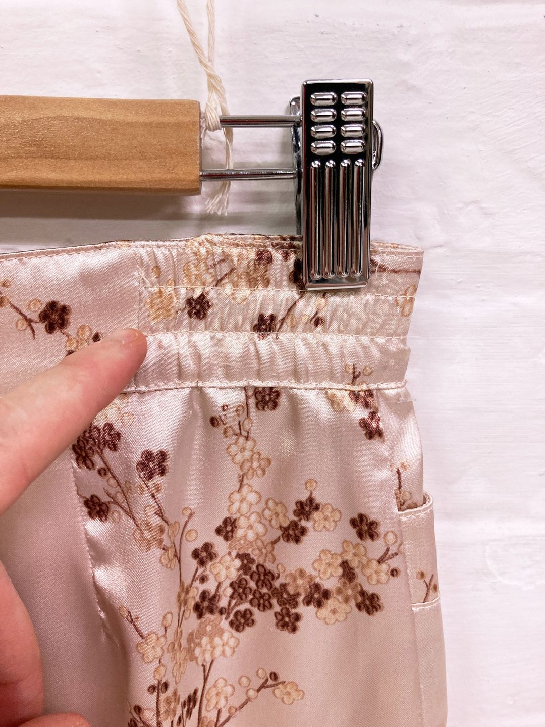 Thumbnail 60811505-4e40-4dc0-8789-16ceed03e2b6